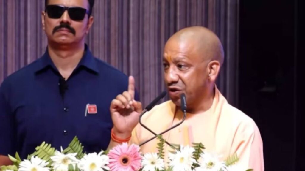 ‘पहले नौकरी आती थी तो चाचा-भतीजे की जोड़ी वसूली करती थी’… विश्व युवा कौशल दिवस पर सीएम योगी का बड़ा हमला