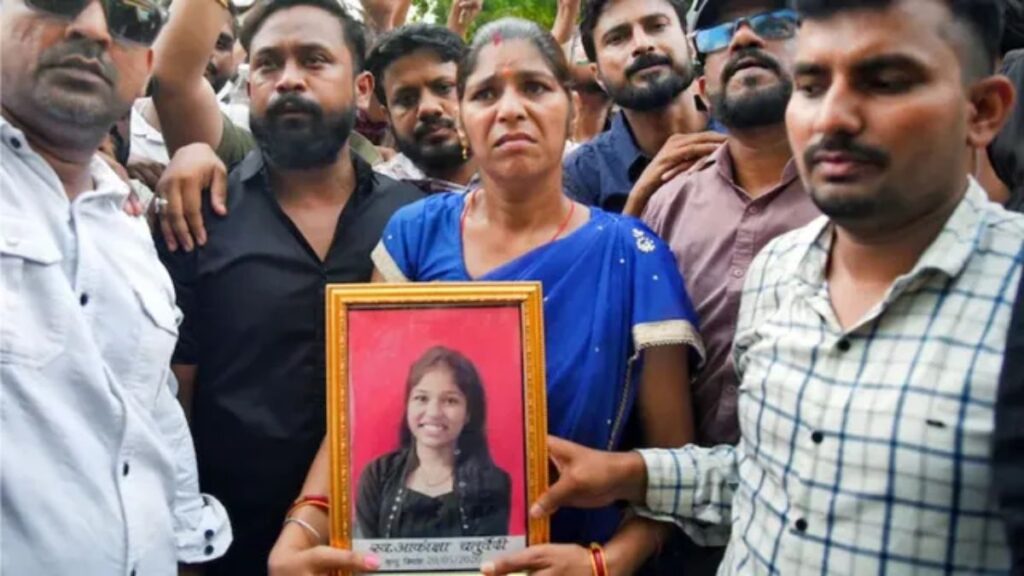 “मेरी बेटी वापस नहीं आएगी…” NEET छात्रा की मां का फूटा दर्द, बोलीं- पेपर लीक के दोषियों को दो फांसी की सजा