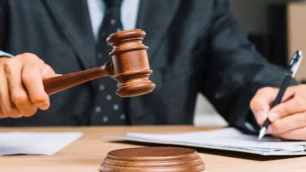 पति की मौत के 2 साल बाद पलटा तलाक का फैसला! गुजरात हाई कोर्ट के ऐतिहासिक आदेश से महिला को मिला फिर से ‘विधवा’ का दर्जा