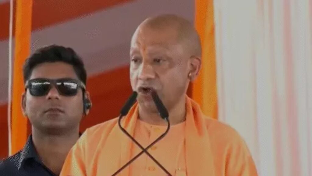 लखनऊ-कानपुर एक्सप्रेसवे का भव्य उद्घाटन! 40 मिनट में पूरा होगा सफर, गडकरी बोले- पैसे की कमी नहीं, योगी ने किए बड़े ऐलान