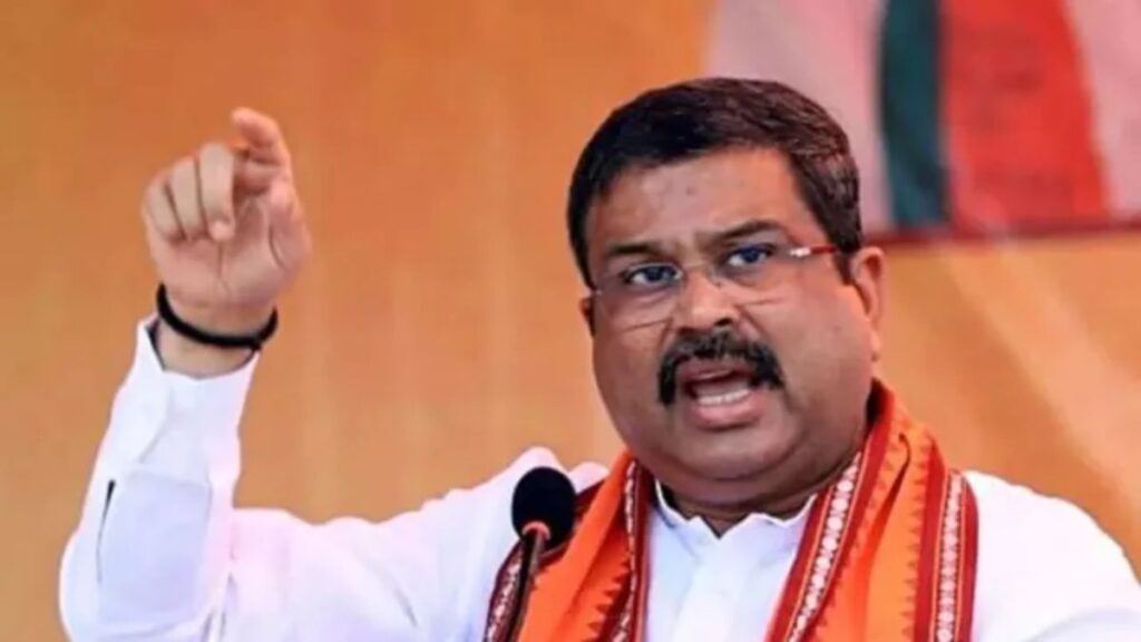 धर्मेंद्र प्रधान ने शिक्षा मंत्री पद से दिया इस्तीफा, कहा- ‘युवाओं की भावनाओं का सम्मान’; जानिए पूरा घटनाक्रम